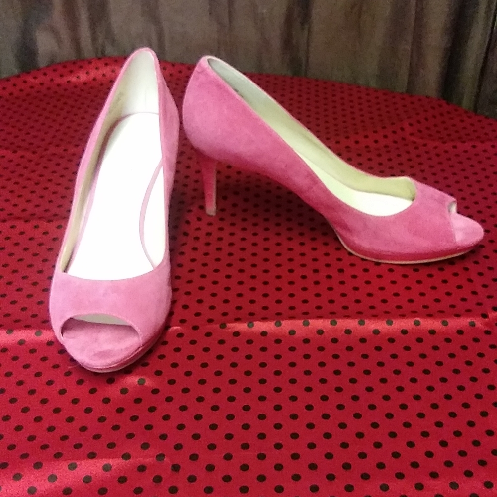 Pink Suede Nine West 3 1/2 Inch Heels (9)